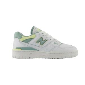 New Balance Women's 550 Chunky Sneaker